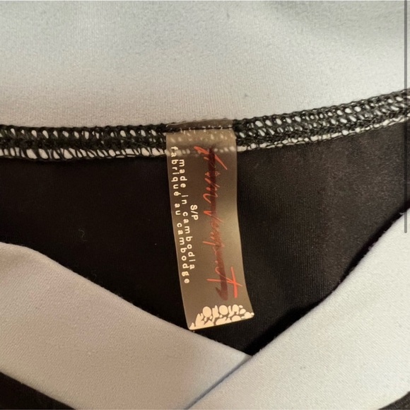 Free People Movement Athletic Crop Top. Size Small - Picture 2 of 3